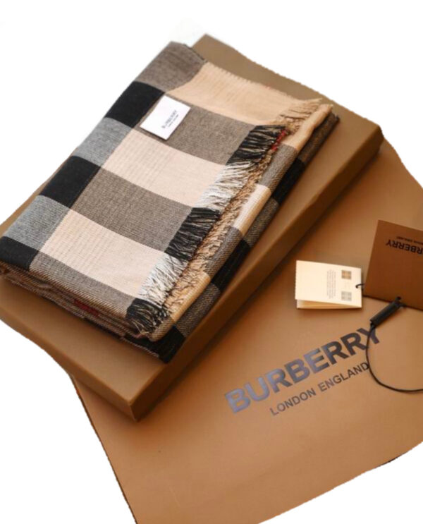 Burberry Sciarpa Pashmina in Cashmere Donna Bicolore 200×70 Special Price